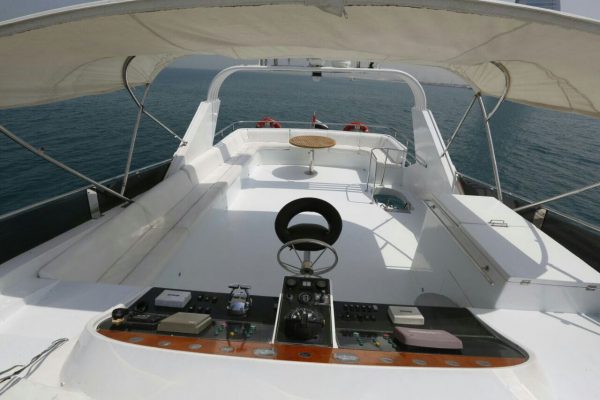 75FT YACHT - Image 3