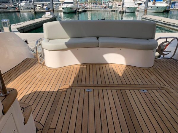 55FT LUXURY YACHT - Image 3