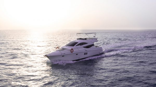 55FT LUXURY YACHT - Image 12